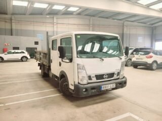 Nissan Cabstar 2019 volquete de 6 plazas en Valencia